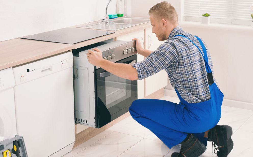 Why your gas oven bakes food unevenly?